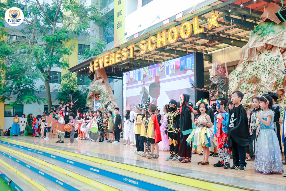 Everest School