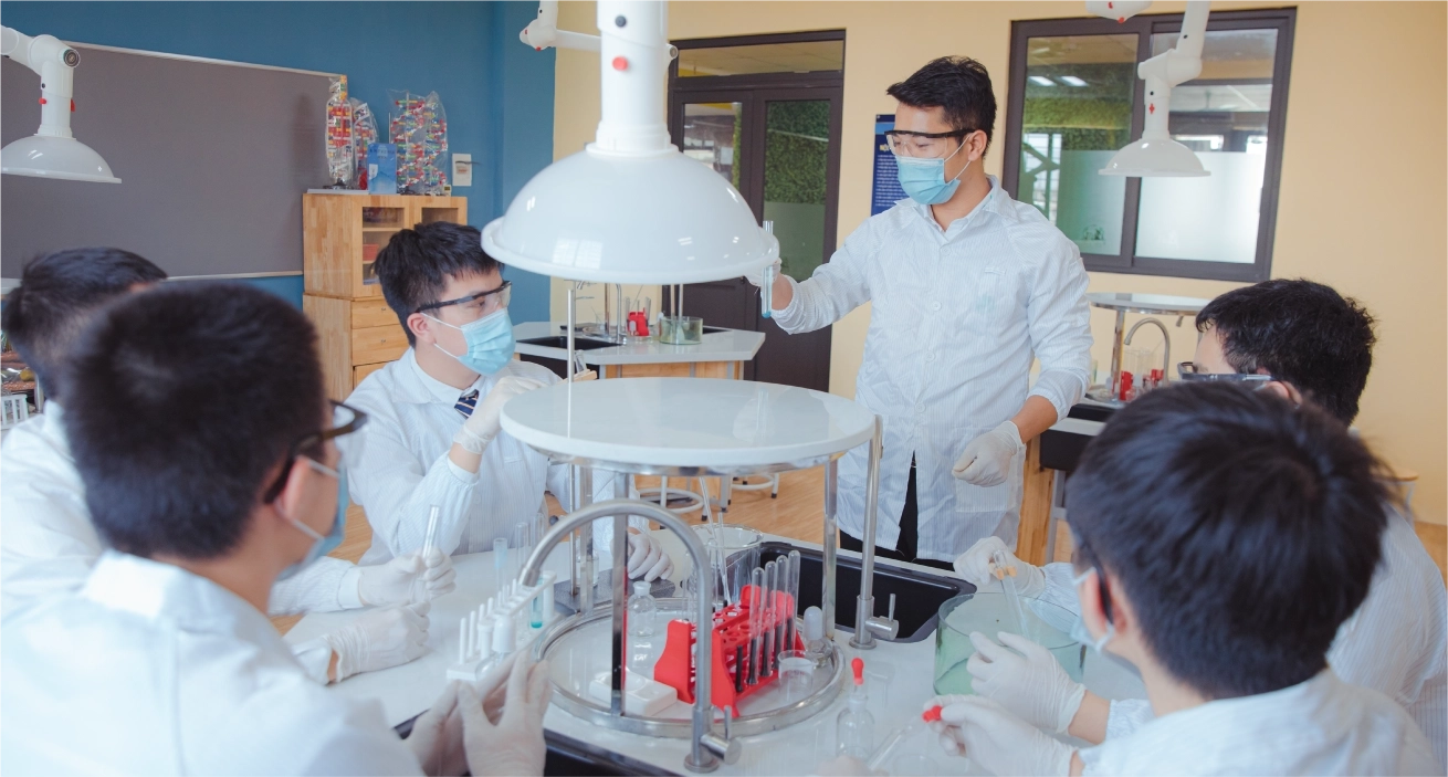 Everest School