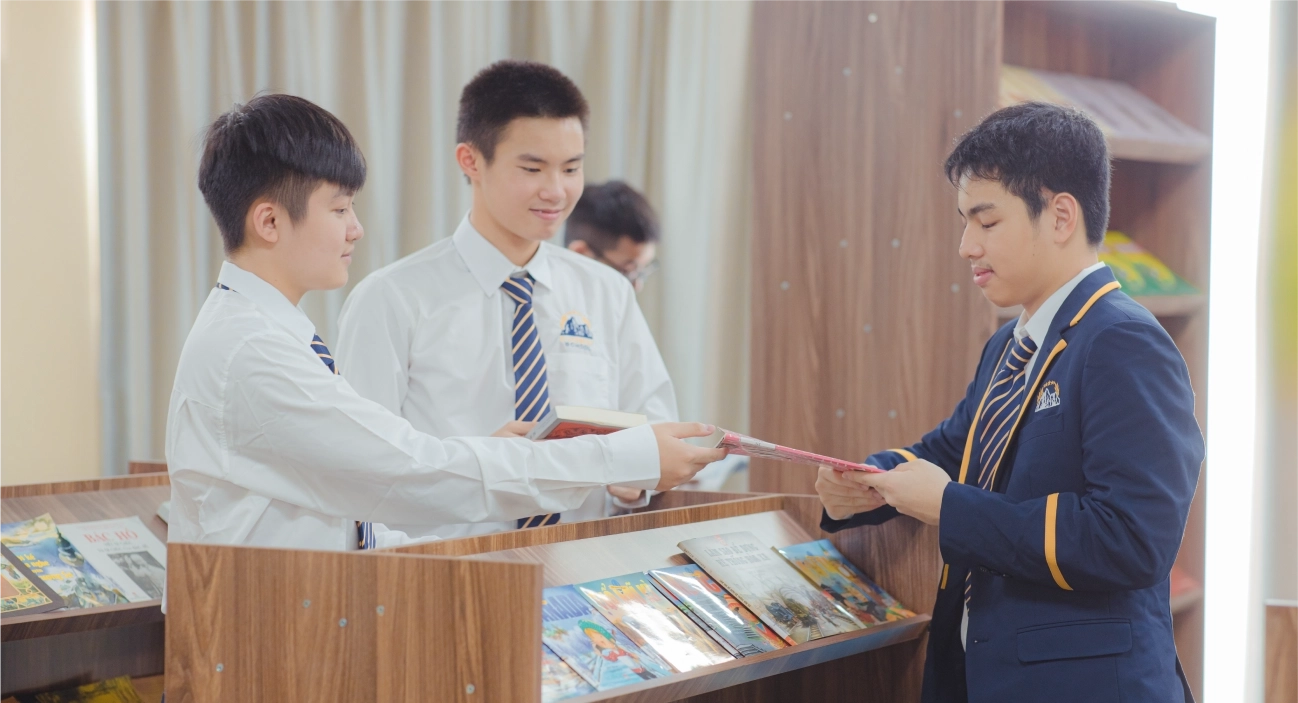 Everest School